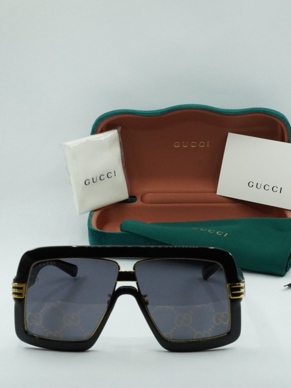 Gucci GG0900S 001 Aviator Sunglasses - Black\Grey - Picture 11 of 11